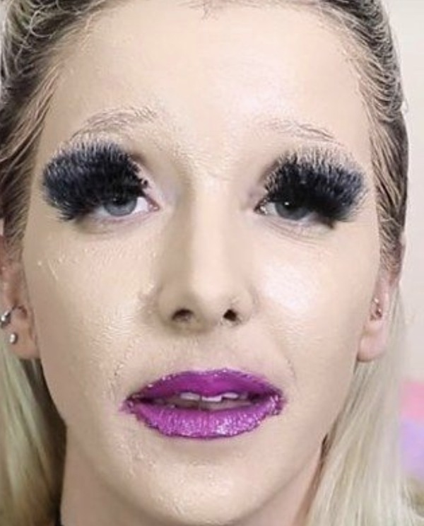 Maken Gematigd Glimp 24 vrouwen die zo slecht zijn met make-up dat het pijn doet aan je ogen |  Kakhiel