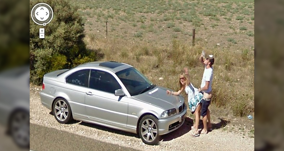 16 vet grappige Google Street View situaties